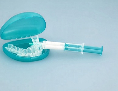 take-home teeth whitening kit